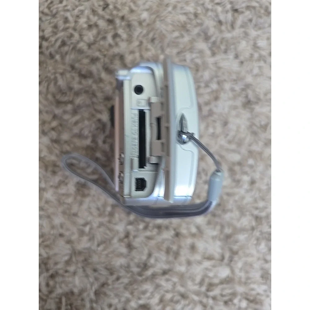 Kodak EasyShare DX6340 3.1MP Digital Camera Silver No Memory Card PARTS ONLY